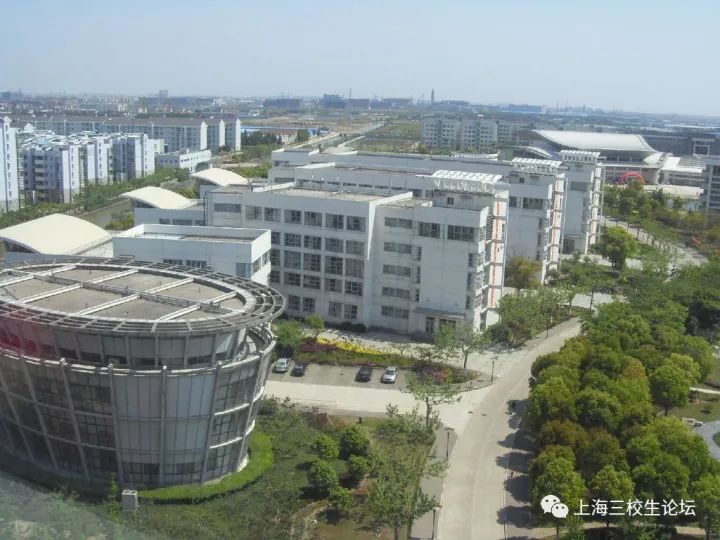 学校地址 地址:浦东新区金海路2360号  二工大宣传片  返回搜