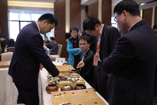 中韩围棋人口_围棋棋盘图片