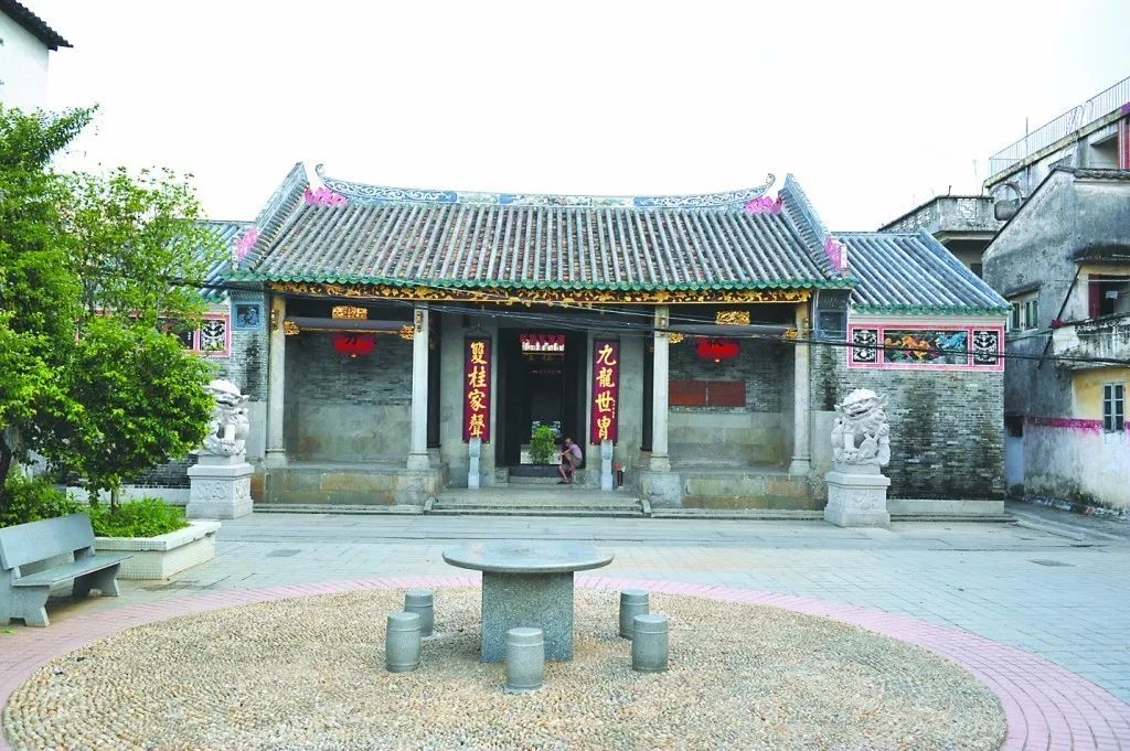 参观完大觉古寺,挪步数十米,便是安堂村最大的祠堂"林氏宗祠.