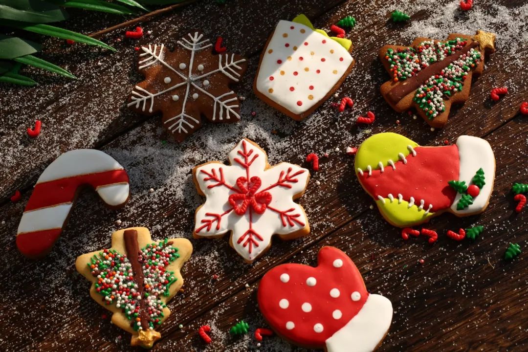 甜蜜又用心的糖霜饼干,现在做,圣诞节可以送人!