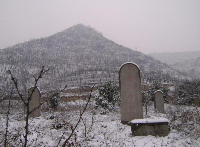 皇帝將一侍女賜給養子，養子成皇帝後她成皇后，為岳飛平反美名揚 歷史 第8張