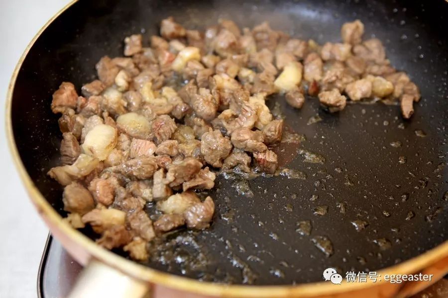 边角料炒的香菜牛肉粒