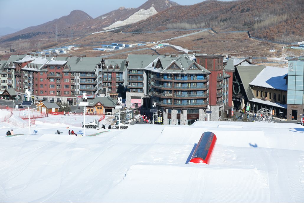 精彩回顾 万科松花湖funpark公园炫酷开园,雪山之王邀你躁翻雪场!