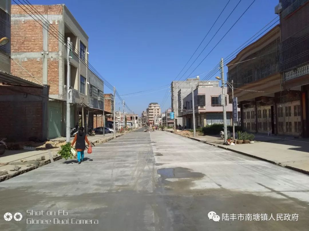 陆丰这条路段道路升级改造即将竣工