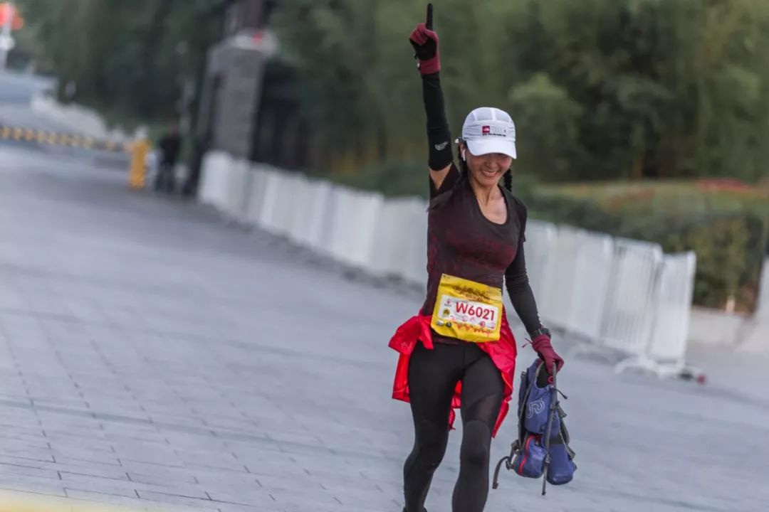 朴树 ▲ 徐美玲,"花果山国际越野赛"60km女子第一 我不过是享受