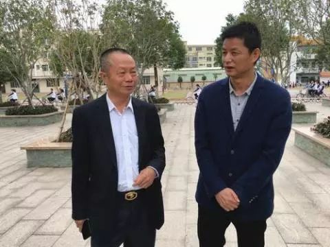 经常在深圳和汕头之间来回跑的周桂州,步履矫健,话音洪亮,完全不像一