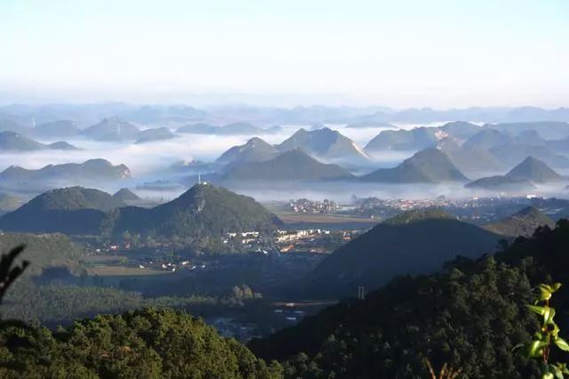 则不能不提到维摩国家石漠公园的所在地—文山州砚山县了,除了维摩