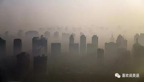 雾霾的英语是“haze”还是“smog”呢？