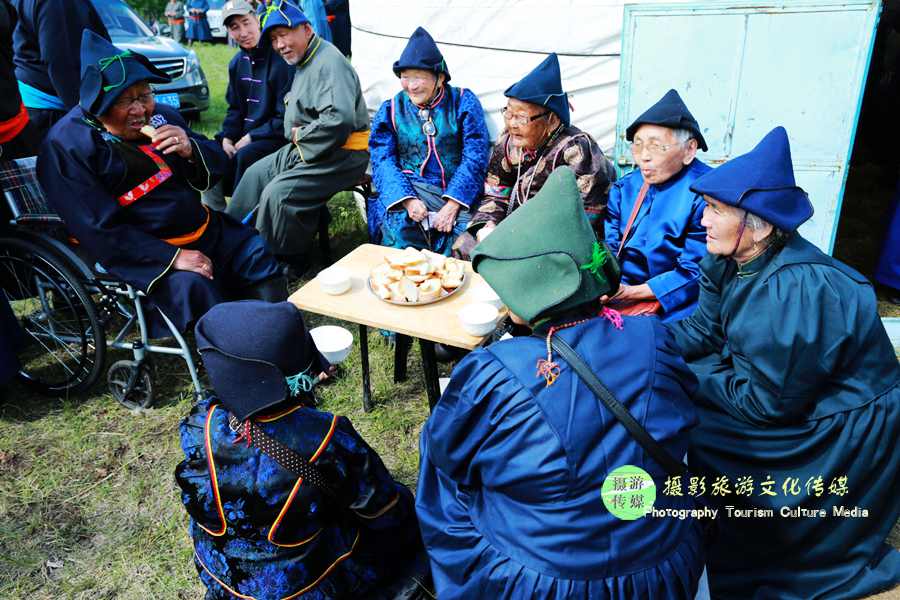 他们来自俄罗斯,是中国境内最有特色的蒙古族_布里亚特