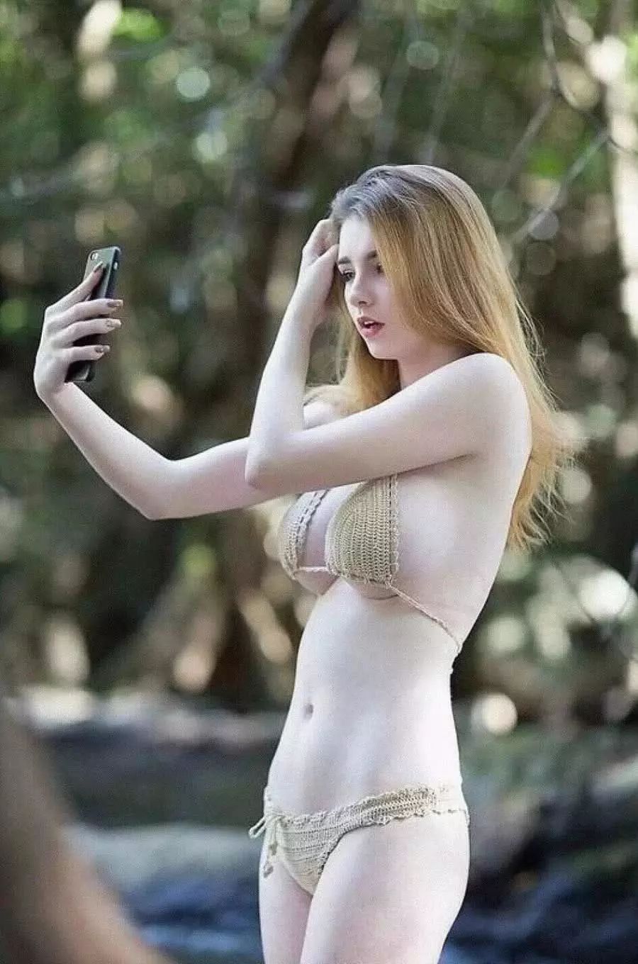 最近被疯转的女孩jessie vard,公开整容过程!