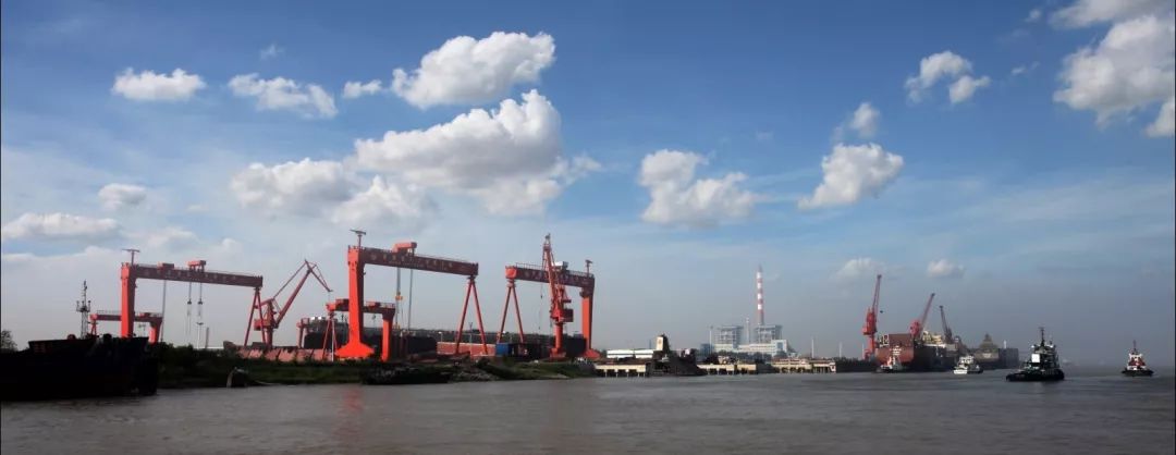 更是涉足海陆空 全方位发展 2007年 奇瑞收购了芜湖造船厂 通过资产
