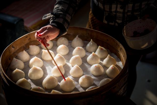 图虫人文摄影过年蒸团子