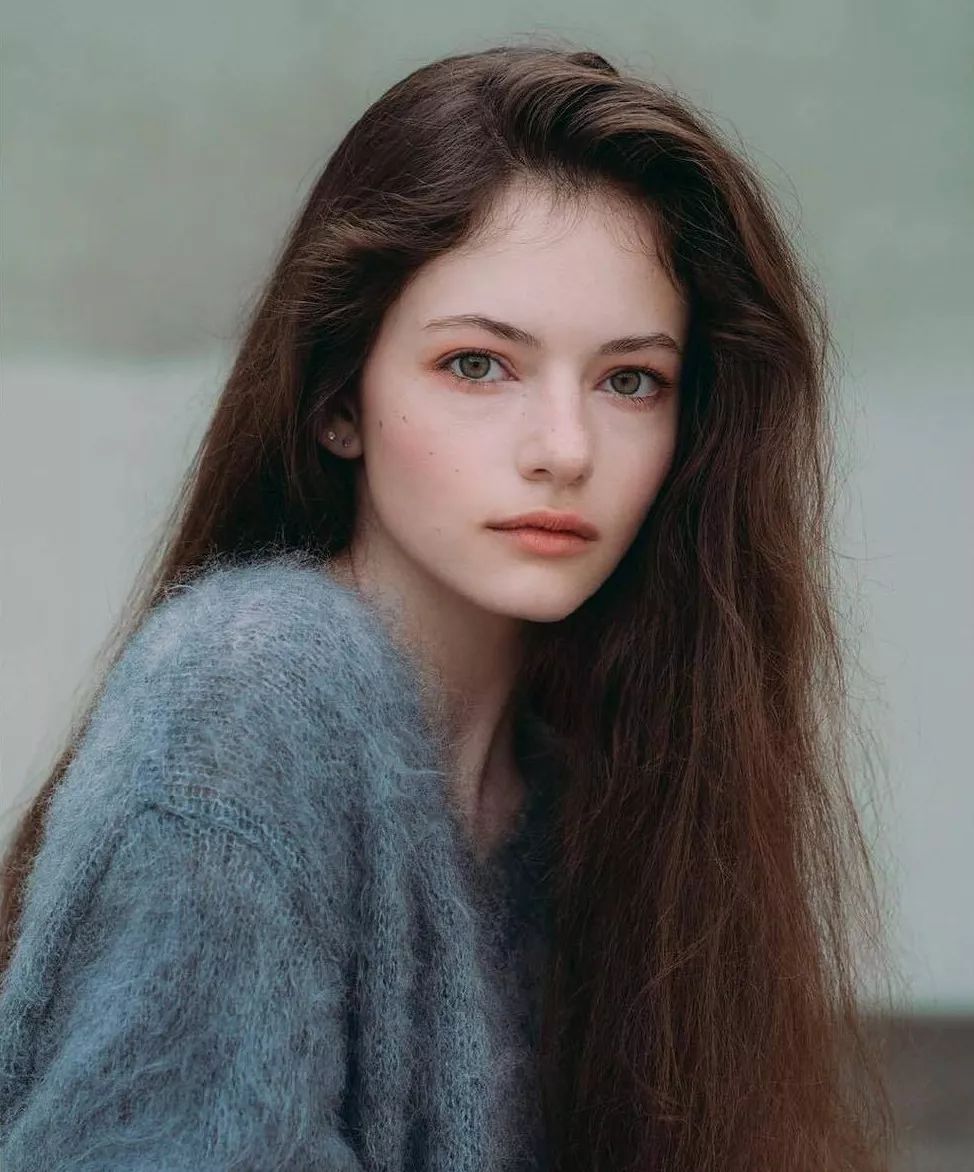 今天主页妞就给大家安利这个小仙女, mackenzie foy.