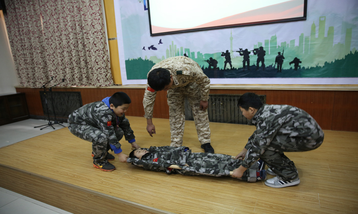 北京军事冬令营课程 7天砺兵计划 提高自理自立_训练