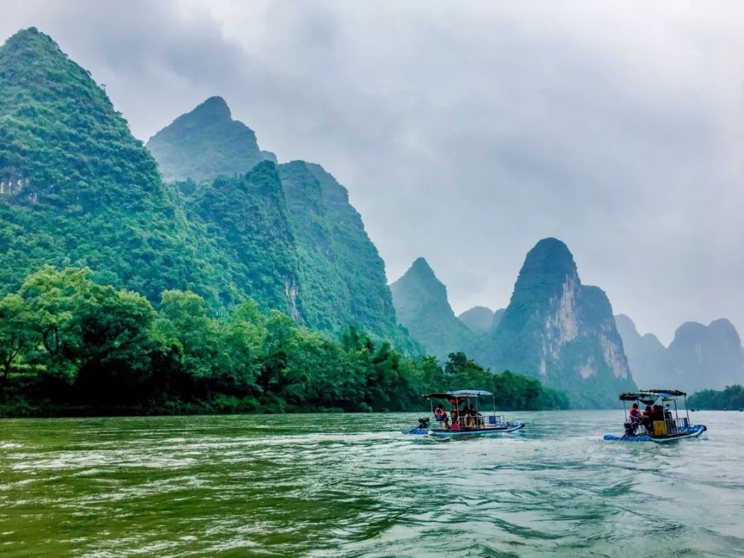 沿途看桂林山水甲天下