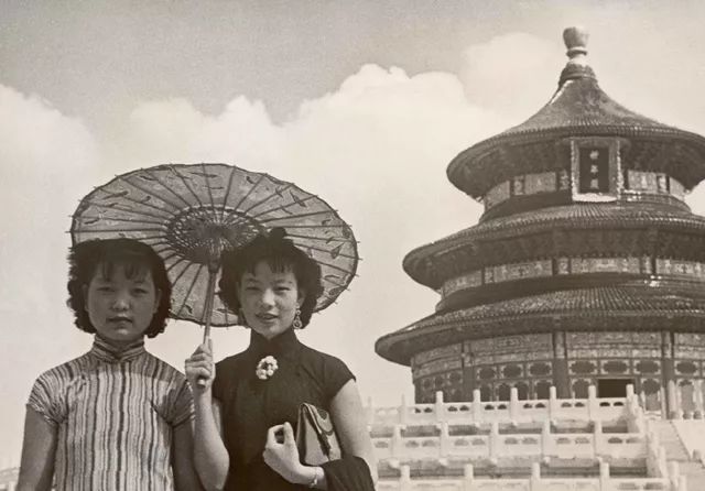中国女性服饰百年变迁史从禁锢走向开放