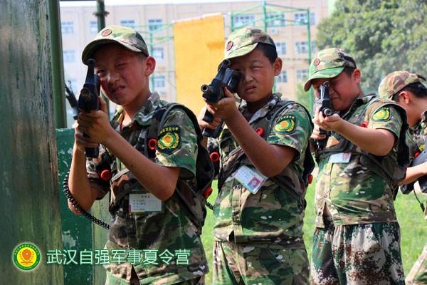 铁星空体育APP山励志夏令营缓解学习压力(图6)