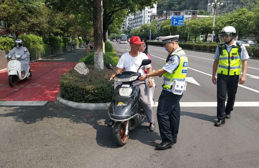 电动车也要考驾驶证了?新国标2019年4月执行!