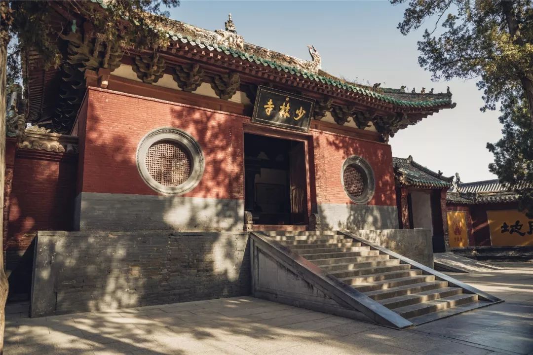 少林寺人口_李连杰少林寺图片