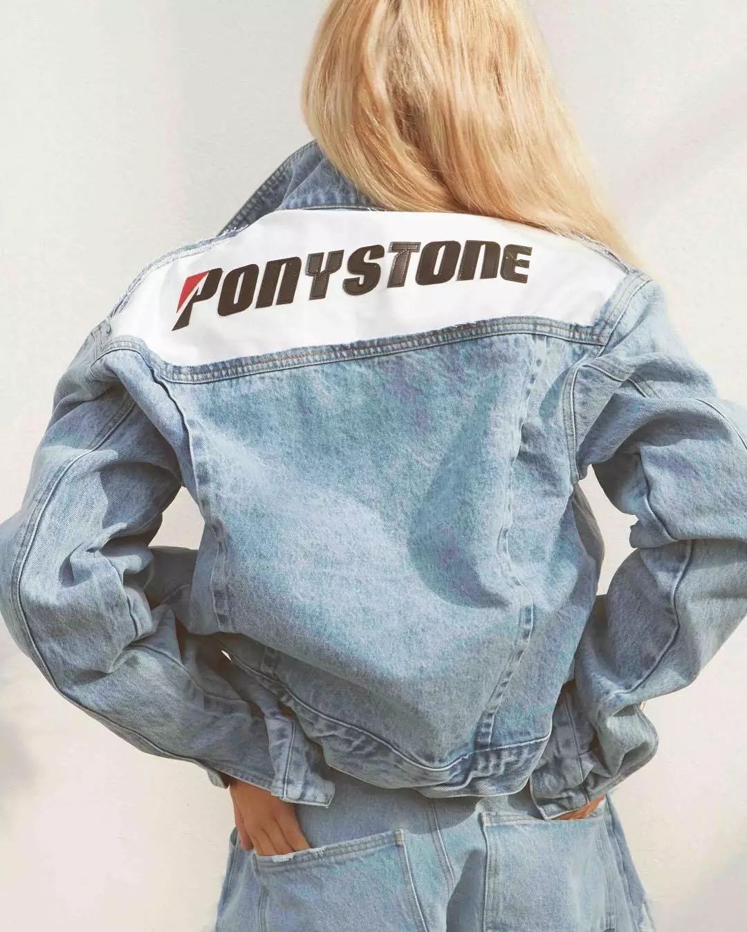 Pony Stone：找不到想穿的牛仔裤那就自己做一条_手机搜狐网