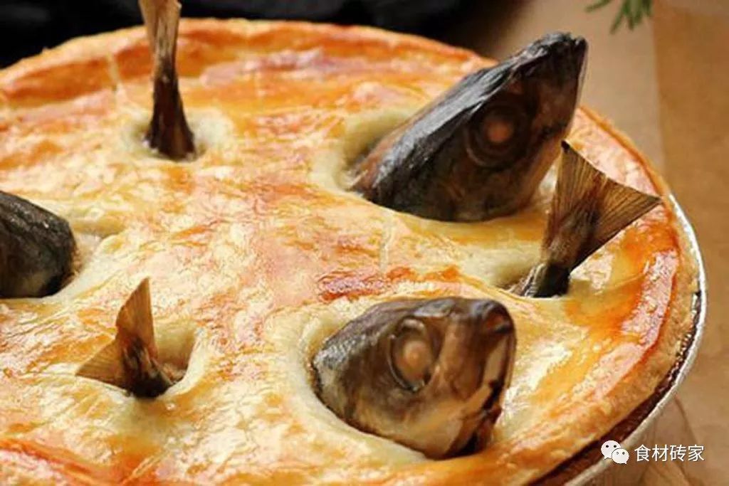 英国国菜"仰望星空"stargazy pie