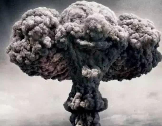 美国第一颗原子弹叫瘦子，苏联第一颗叫南瓜，中国第一颗叫啥？
