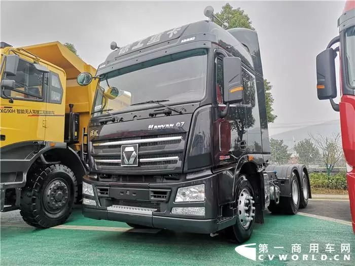 汉风g7 6x4牵引车