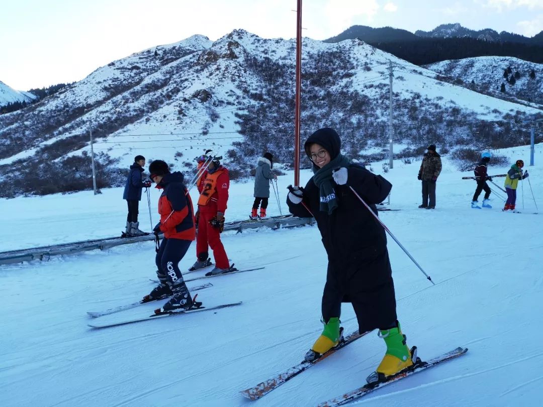 【众志大体育】滑雪才是冬天的正确打开方式!