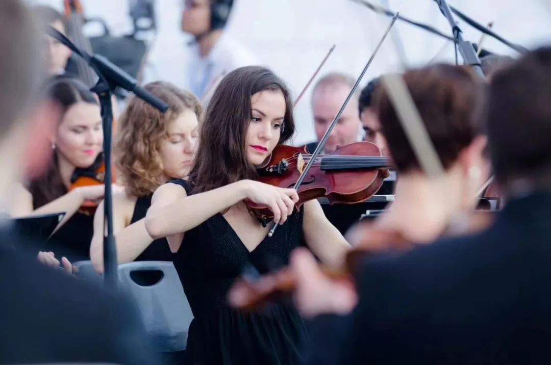 维也纳管弦乐团2018三亚新年音乐会现场演出图