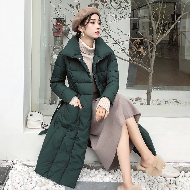 2018韩版新款羽绒服，设计能更好展现身体线条，美观而舒适