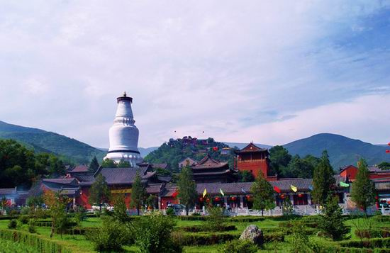 巍巍太行山，管仲去世后，齐桓公习惯了易牙、竖刁、开方在身边的阿谀逢迎。