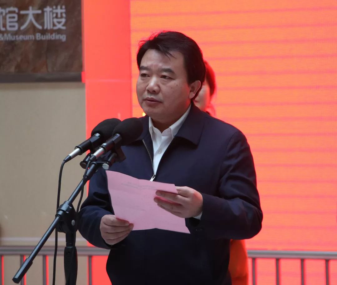 副市长李长治,市政协副主席郜军涛出席活动.