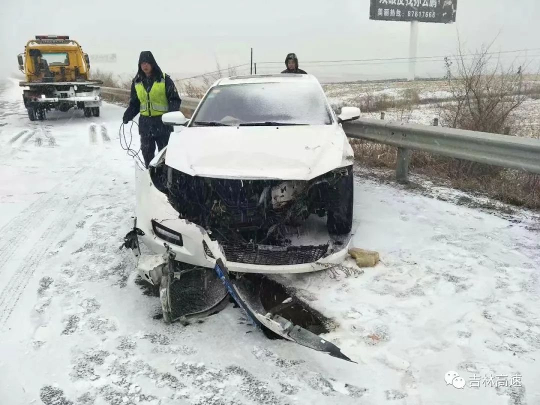 高速掠影12月21日全省高速公路除雪