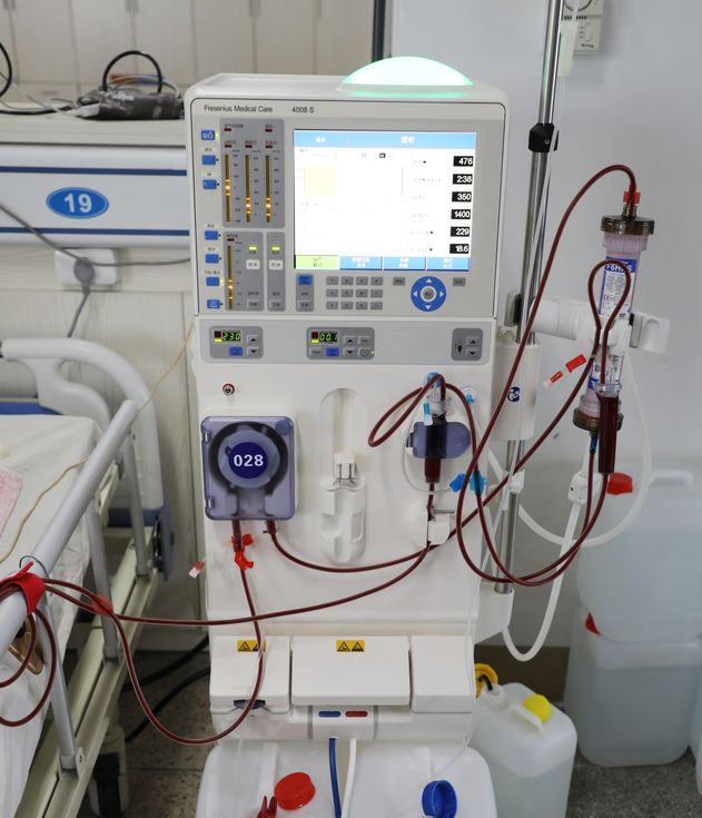 医院动态丨我院血透室扩容 新投入8台血液透析机