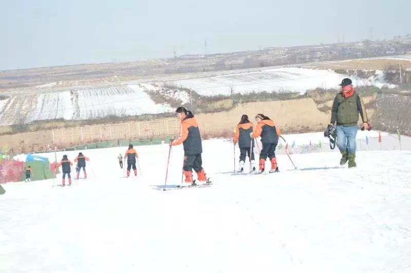 推荐| 美呆!大渭南这家滑雪场堪比雪乡,尽情撒欢儿吧!