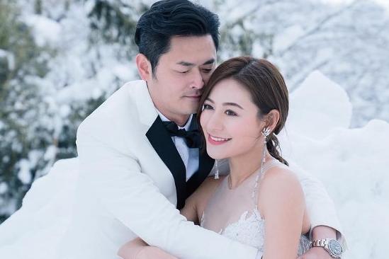 江若琳与未婚夫婚礼前夕 雪地拍摄婚纱照超浪漫