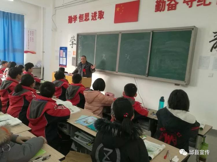 硬笔书法名家走进邱县浩博学校,30人获全国汉字书写大奖!