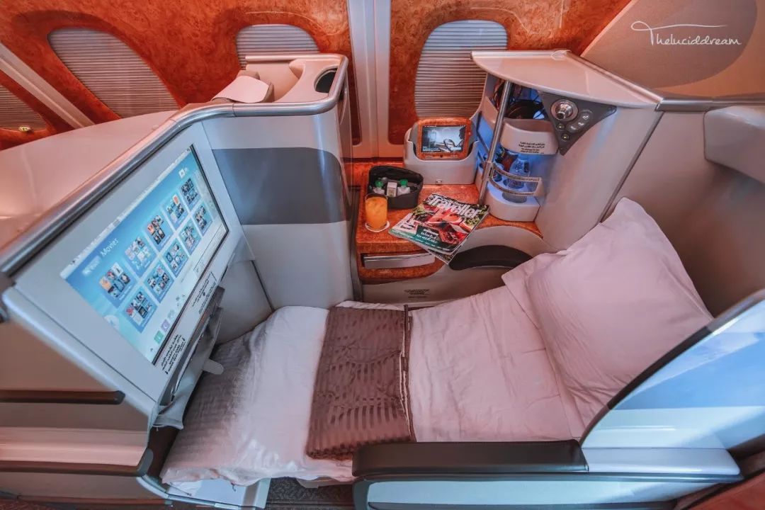 飞行| fly emirates, fly better —— 阿联酋航空a380客机头等舱商务