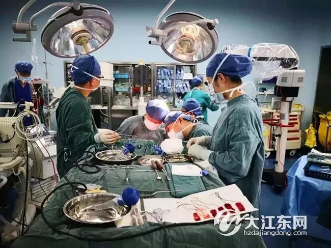 谁说生命禁区不能手术?大江东医院为一七旬老人成功摘除脑膜瘤!