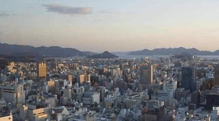 原子弹爆炸后,城市寸草不生,为何日本政府“第二年”让重新居住