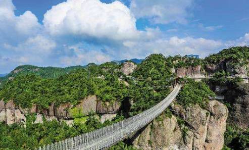 神仙居景区分西罨寺与佛国仙山两大区块,二者风景迥异,然都不类他处