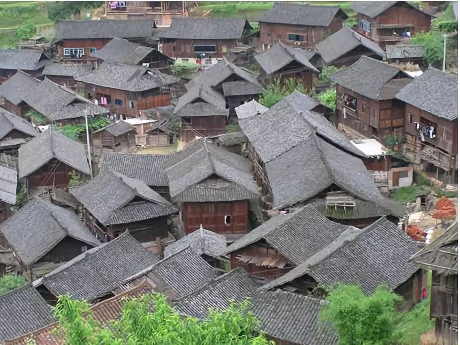 剑河县有多少人口_130余名探险 攀爬爱好者探秘剑河百里原始森林(3)