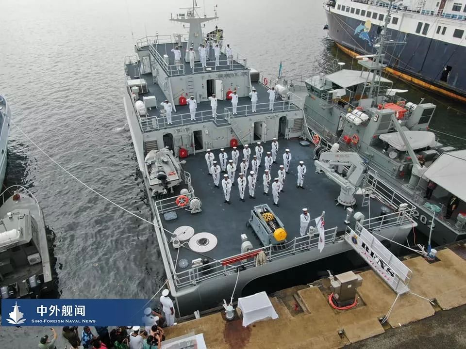 斐济海军新型双体水文调查船服役