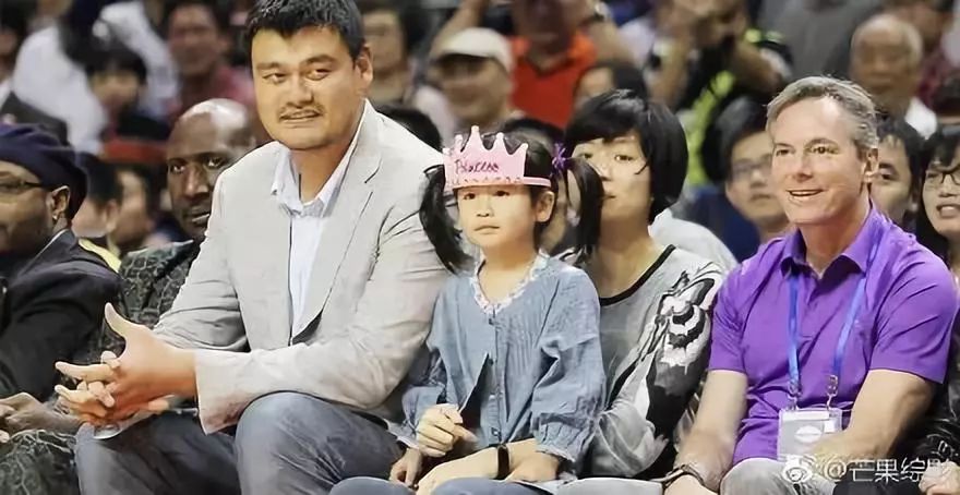 姚明8岁女儿身高受瞩目，森碟世界比赛拿铜牌…基因的力量啊！