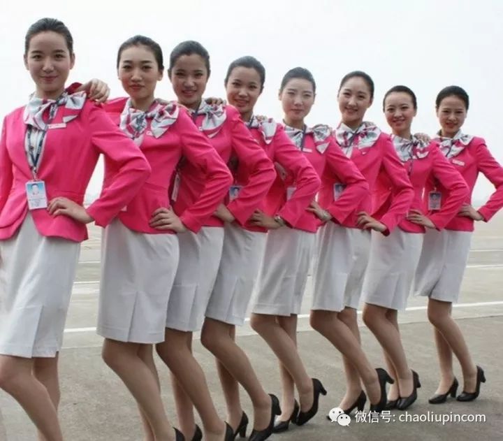 联通的新工装 完全可以pk空姐了 那就来看看中国 各大航空公司的空姐