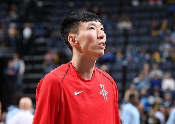 周琦是回CBA保持比赛感觉，还是留在NBA为了梦想继续坚守？