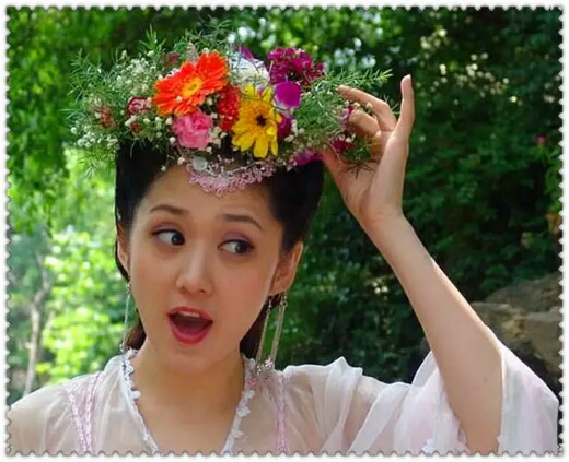 頭戴花環美如畫，最美的不是劉亦菲而是被封殺的她 娛樂 第6張