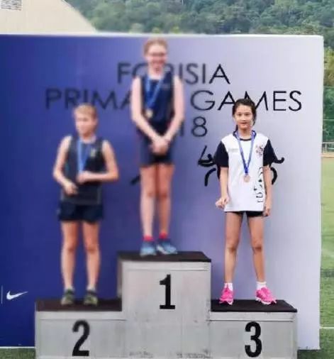 姚明8岁女儿身高受瞩目，森碟世界比赛拿铜牌…基因的力量啊！