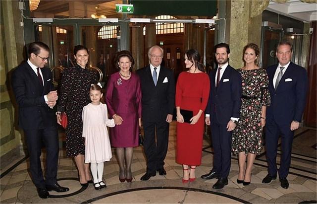 瑞典王后生日慶祝會兒媳索菲亞紅裙爭C位，卻被6歲小姑娘搶盡風頭 時尚 第7張