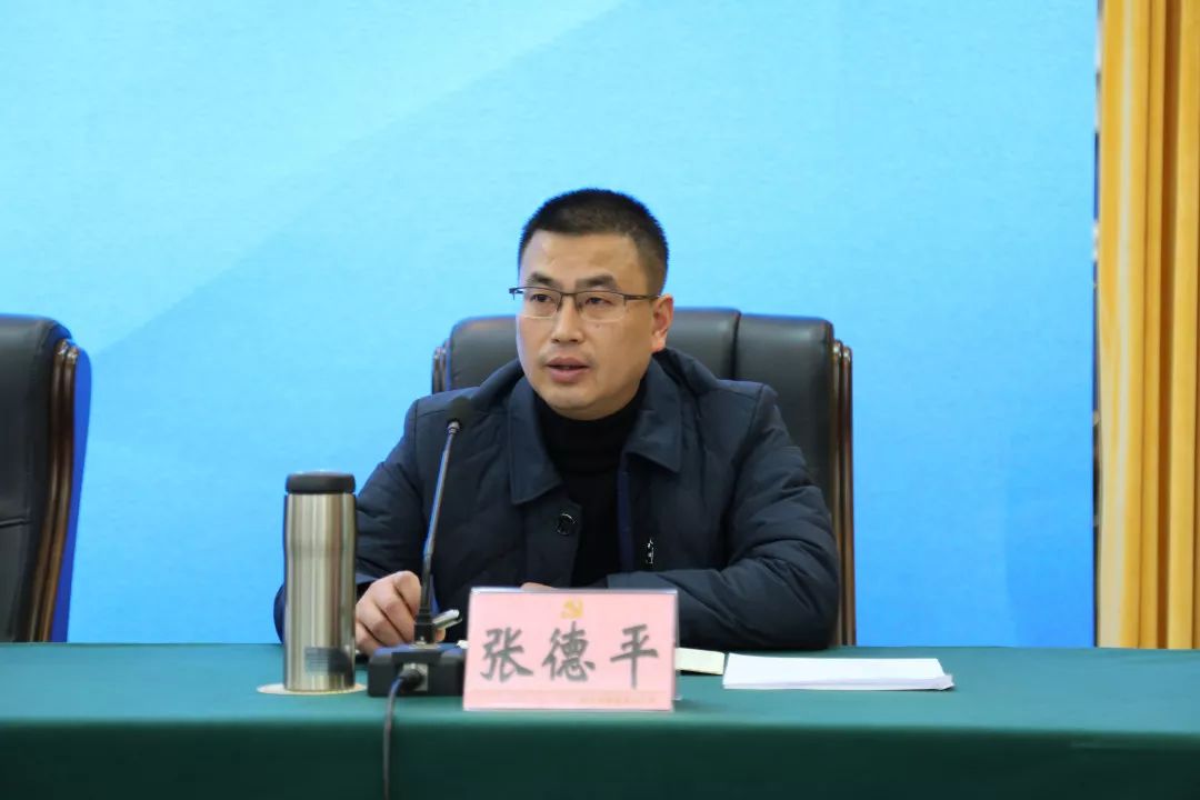 常委会主任鲁志杰,县政协主席杜宏,县委副书记蒋勤勇,县委常委罗玉田